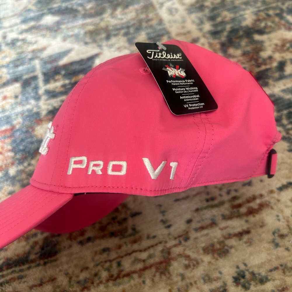 Titleist hat - Picture 3 of 6